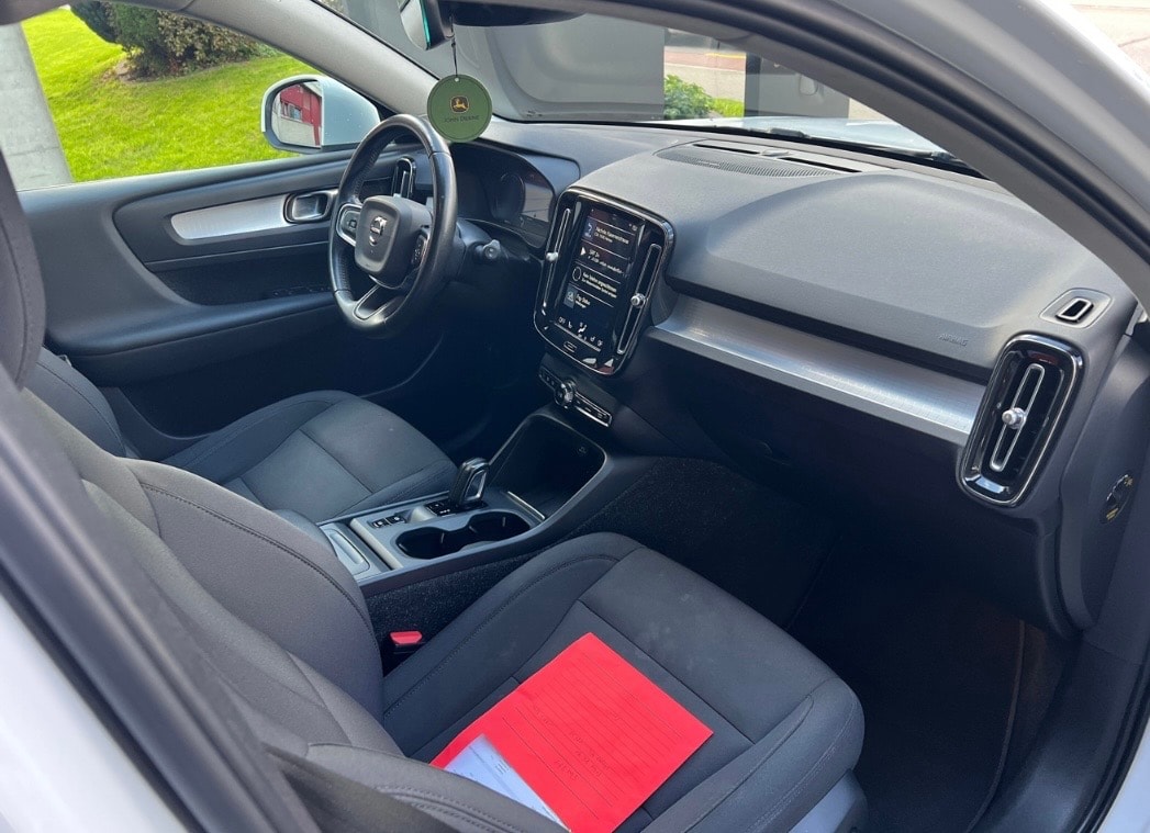 VOLVO XC40 B4 Benzin Mild Hybrid AWD Momentum Geartronic-image-20
