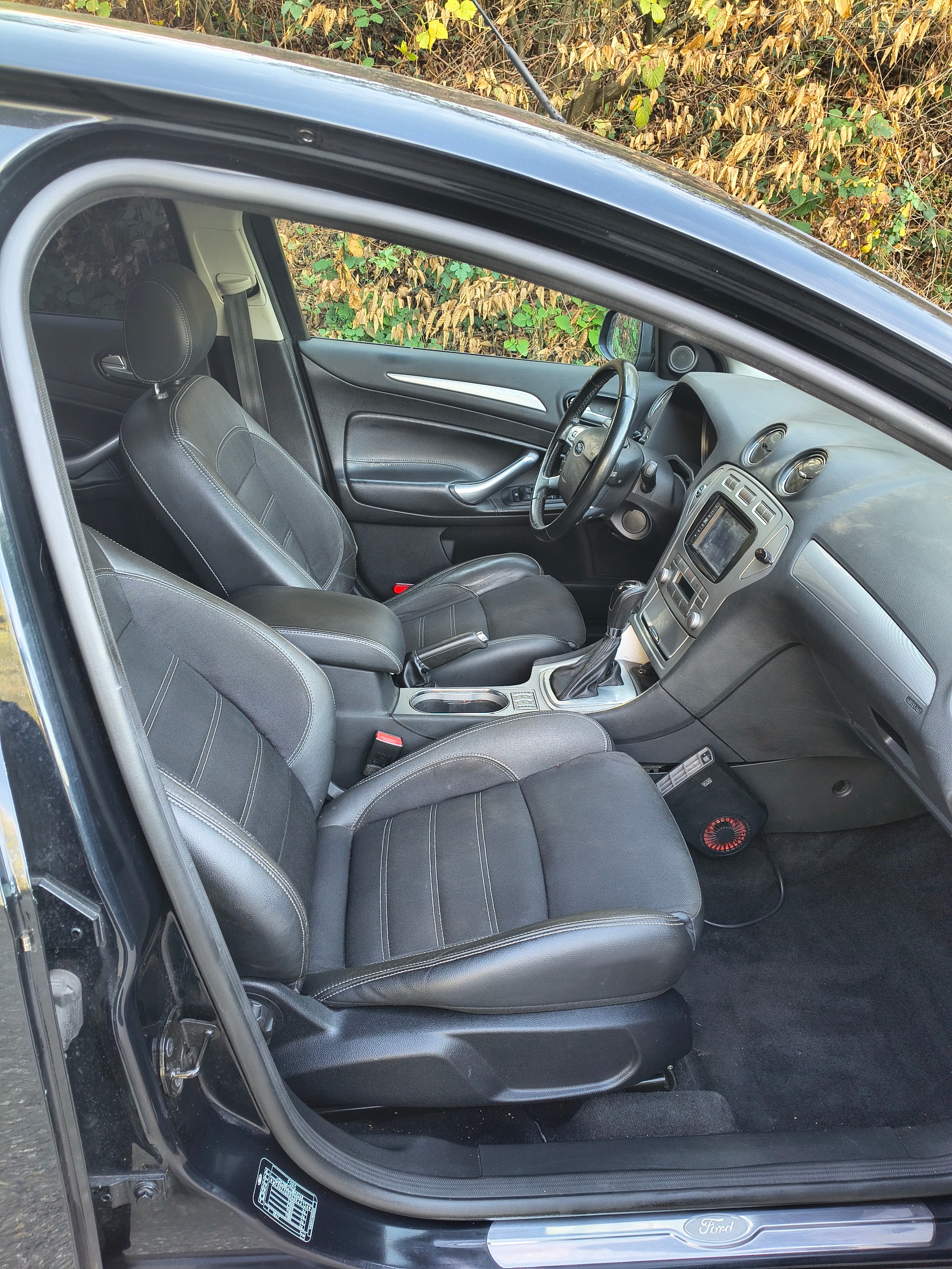 FORD Mondeo 2.0 TDCi 16V Titanium S Automatic-image-10