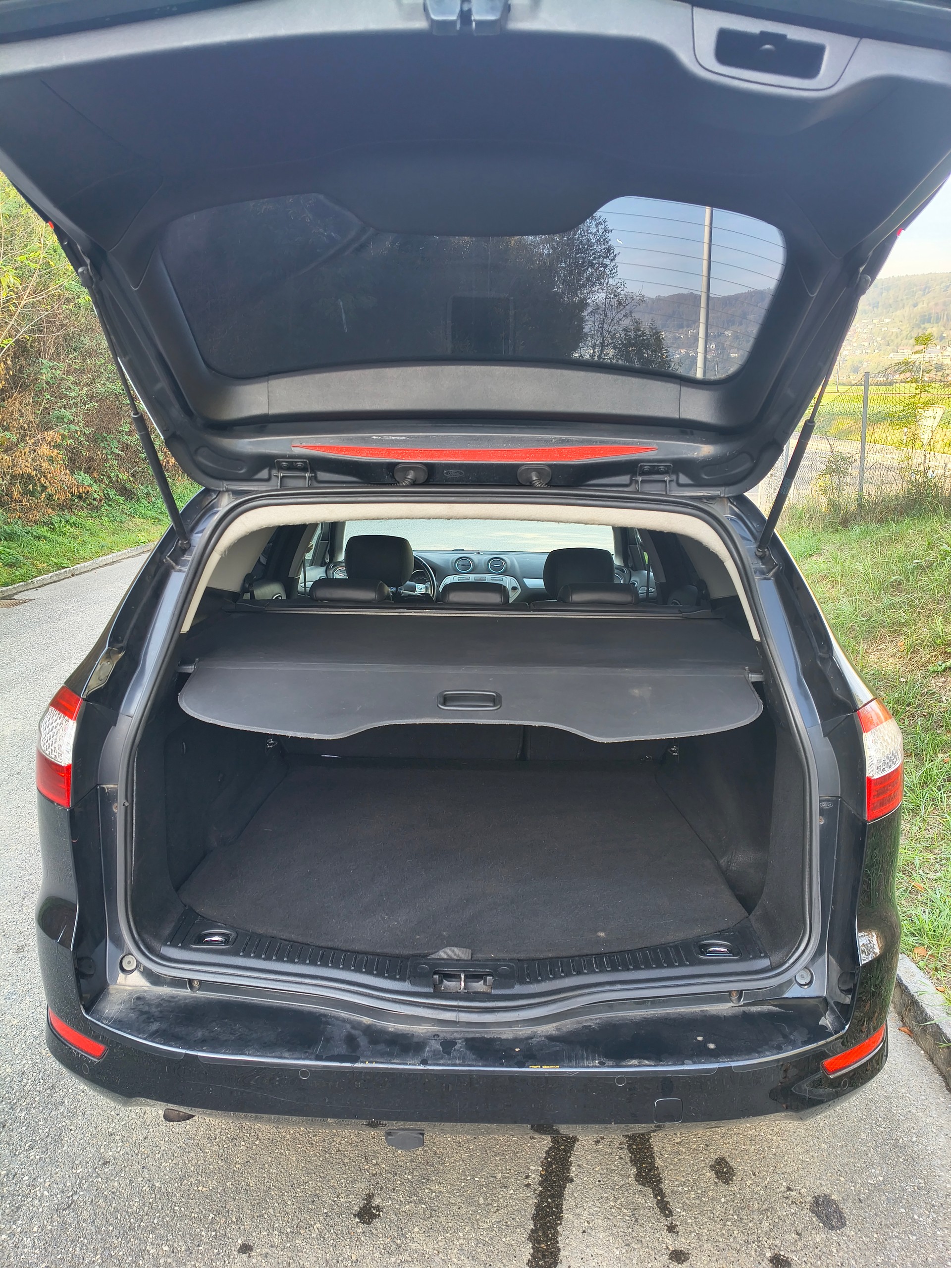 FORD Mondeo 2.0 TDCi 16V Titanium S Automatic-image-12