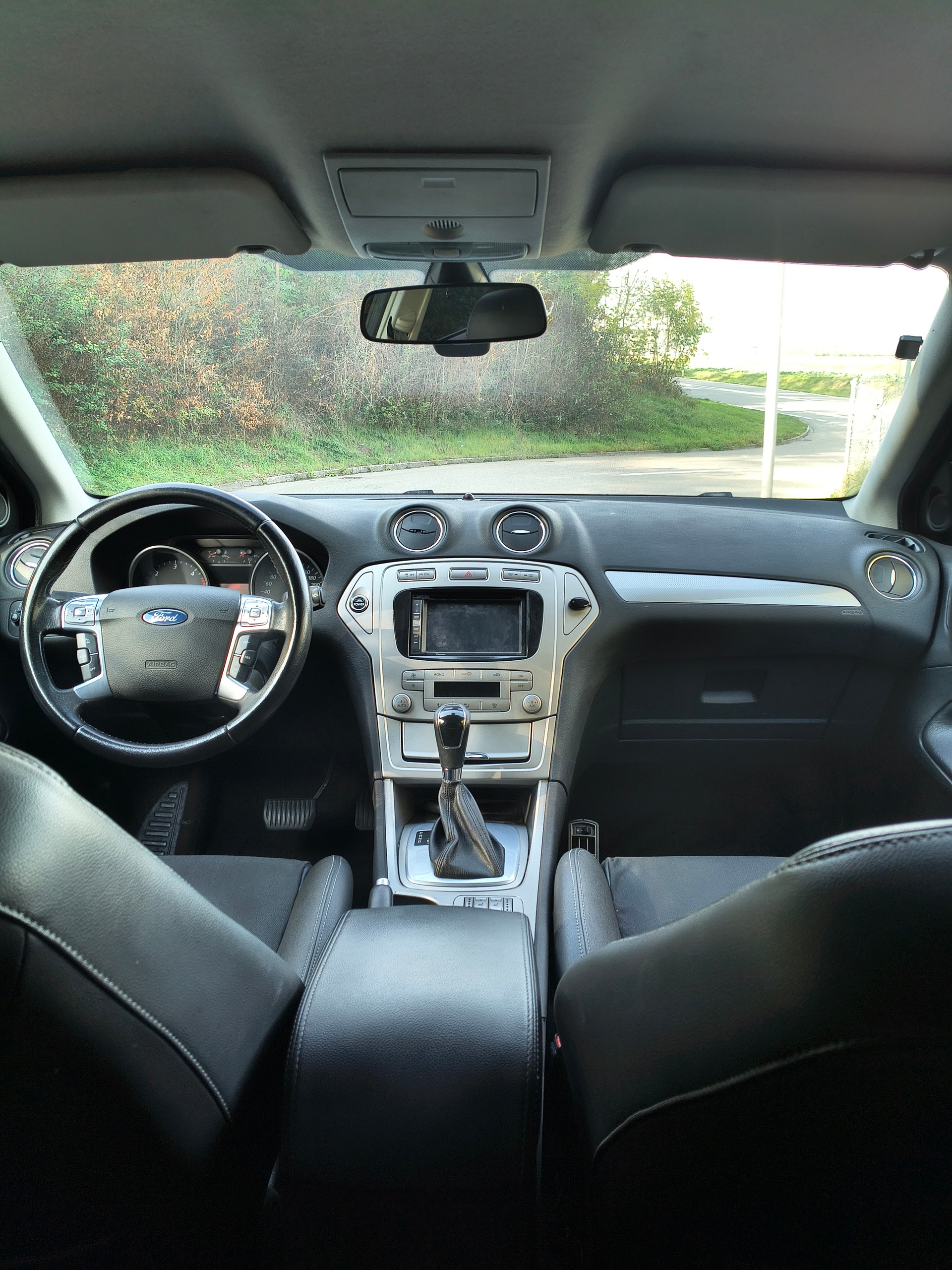 FORD Mondeo 2.0 TDCi 16V Titanium S Automatic-image-9