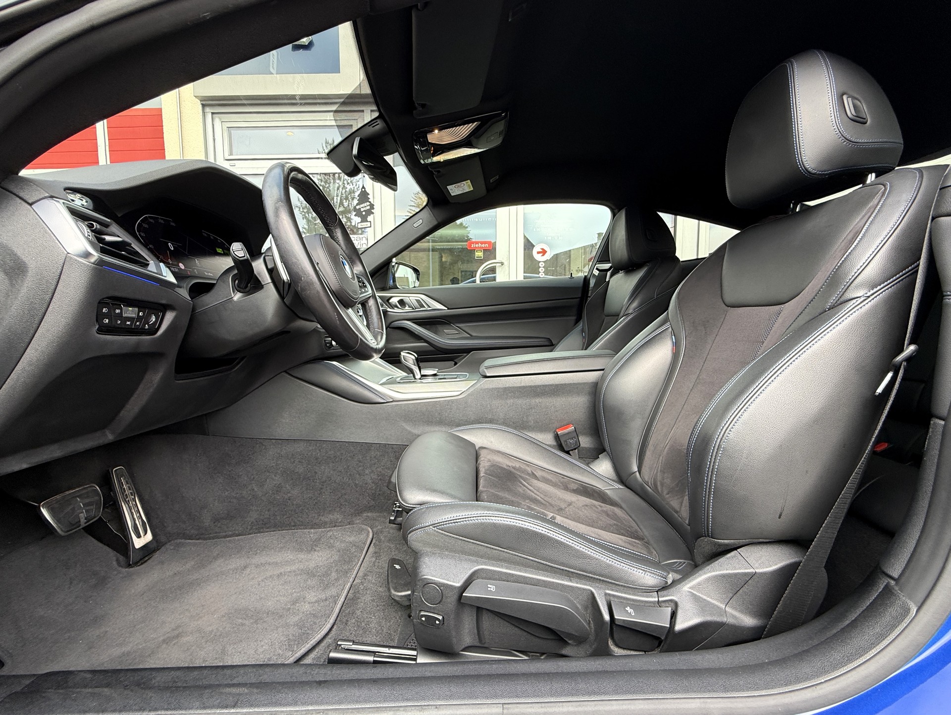 BMW 420i Coupé Steptronic M Sport-image-15