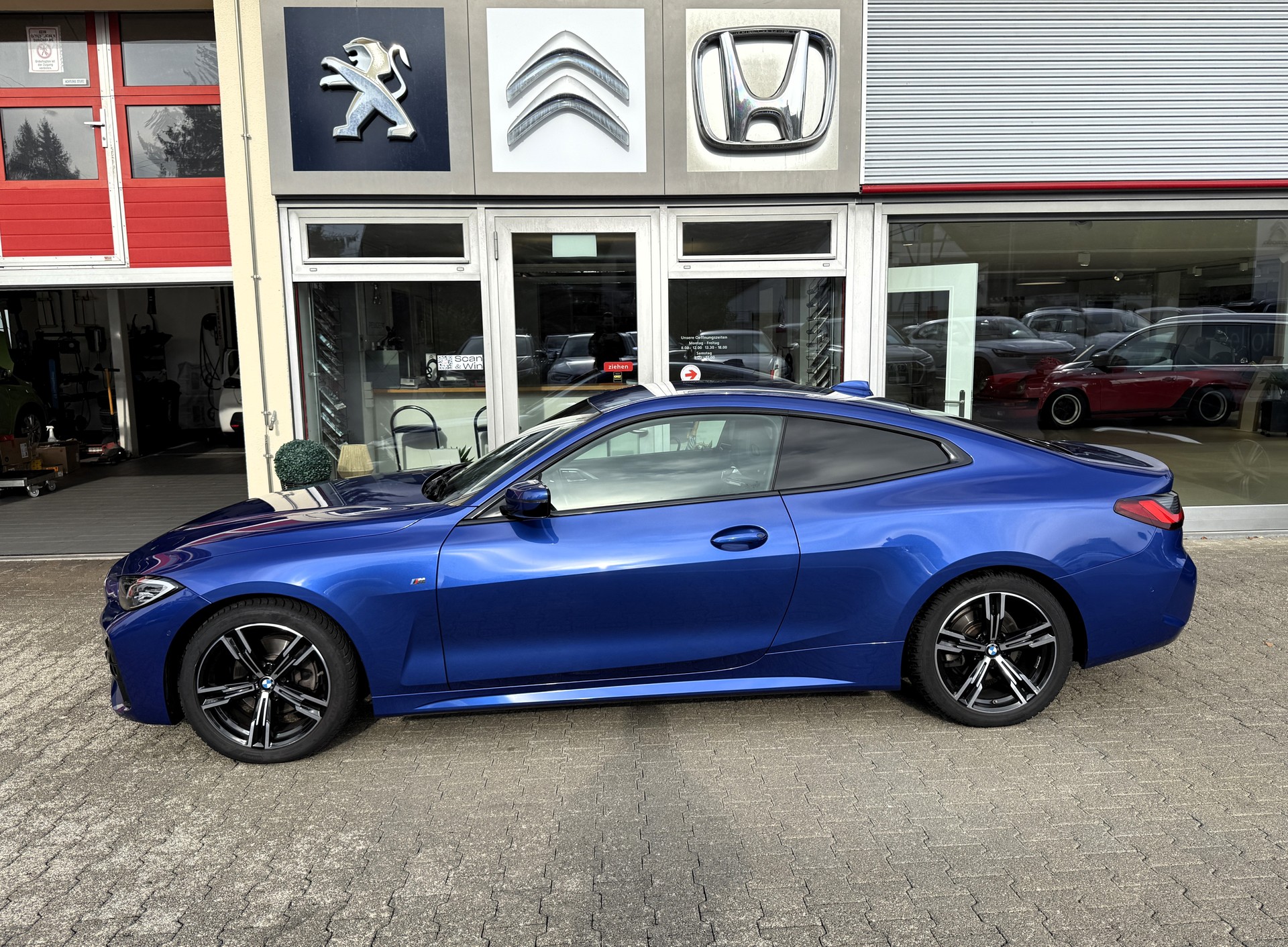 BMW 420i Coupé Steptronic M Sport-image-6