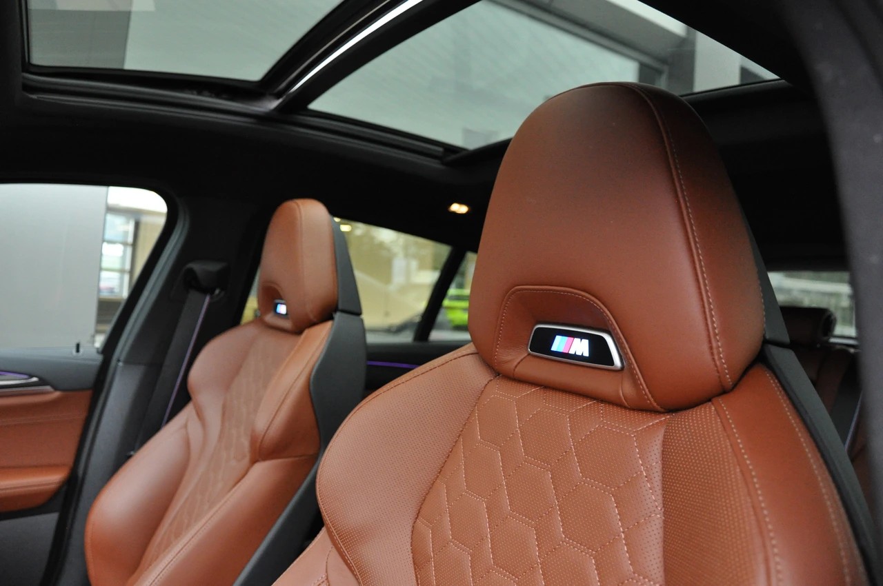 BMW X4M xDrive M Competition Steptronic-image-17
