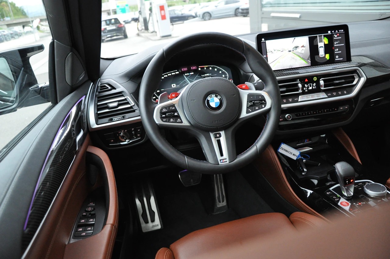 BMW X4M xDrive M Competition Steptronic-image-15