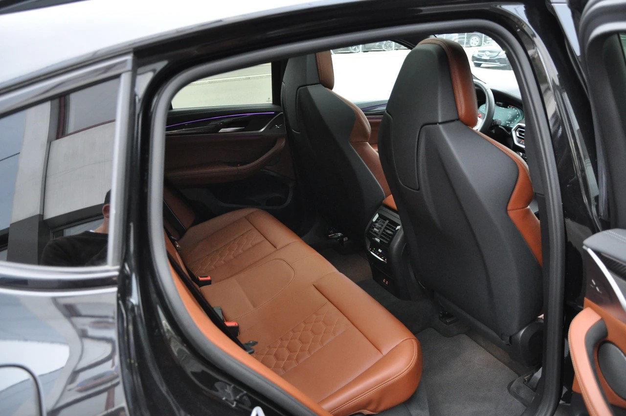 BMW X4M xDrive M Competition Steptronic-image-19