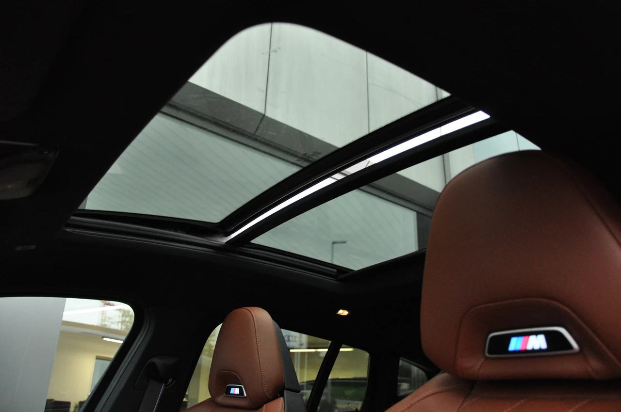 BMW X4M xDrive M Competition Steptronic-image-25