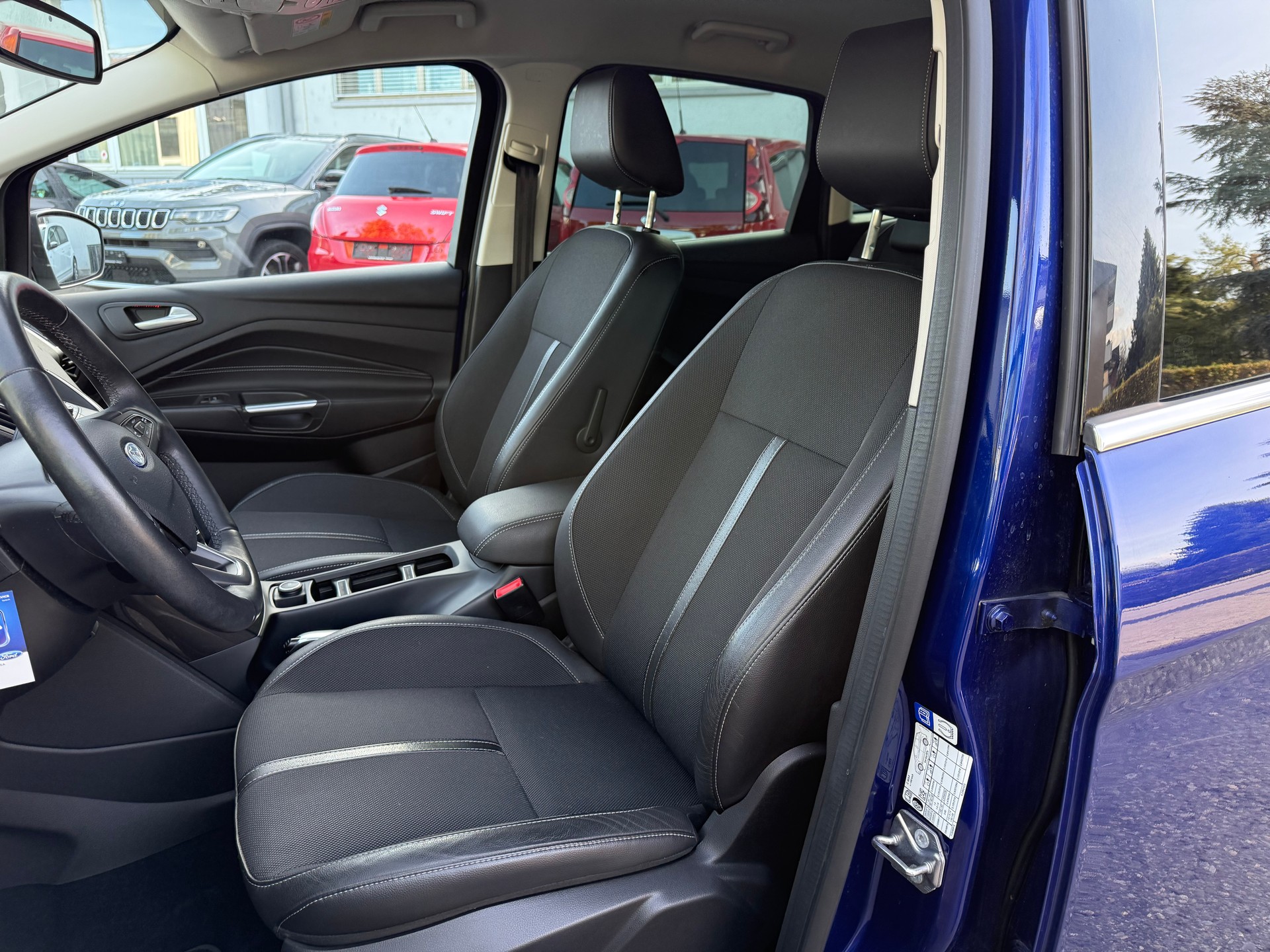 FORD C-Max 1.5 SCTi Titanium Automat-image-11