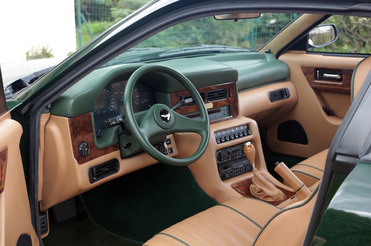 ASTON MARTIN Virage-image-6