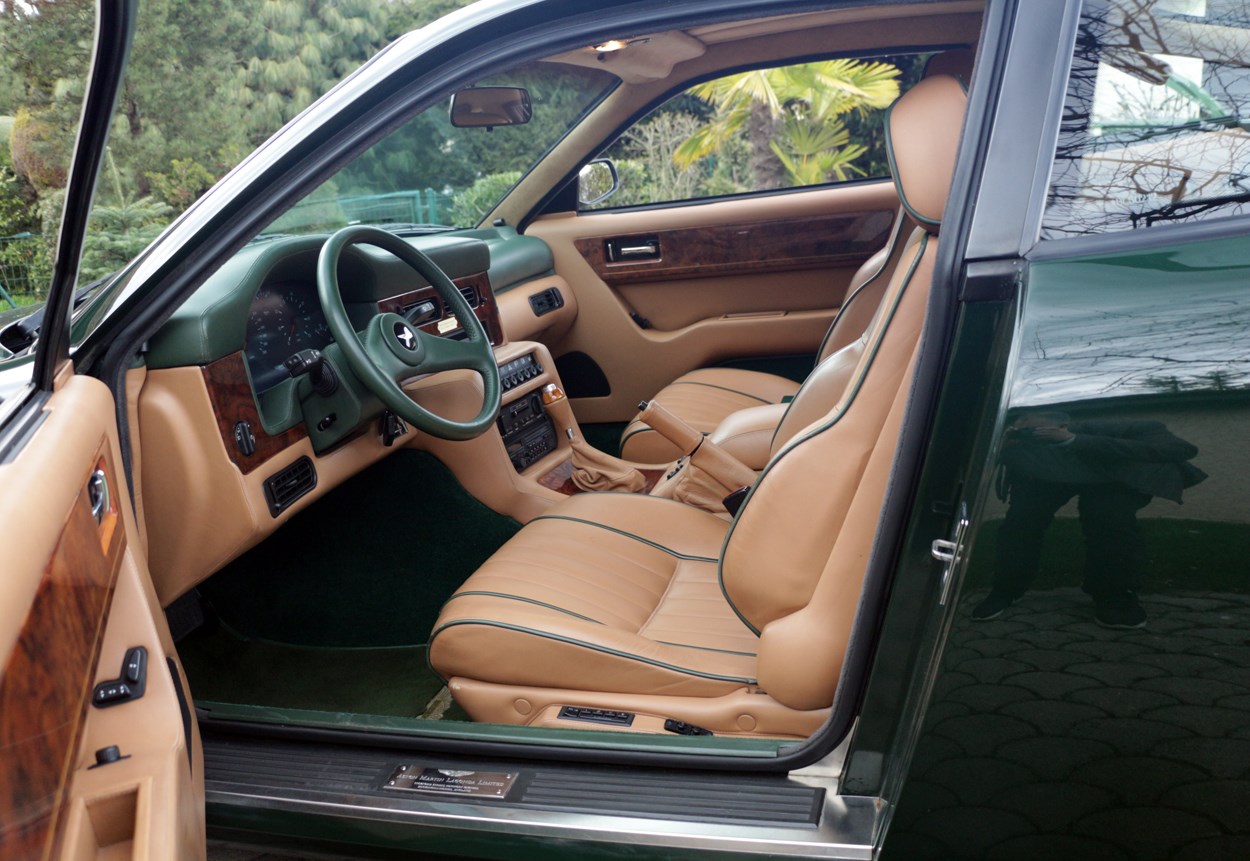 ASTON MARTIN Virage-image-7