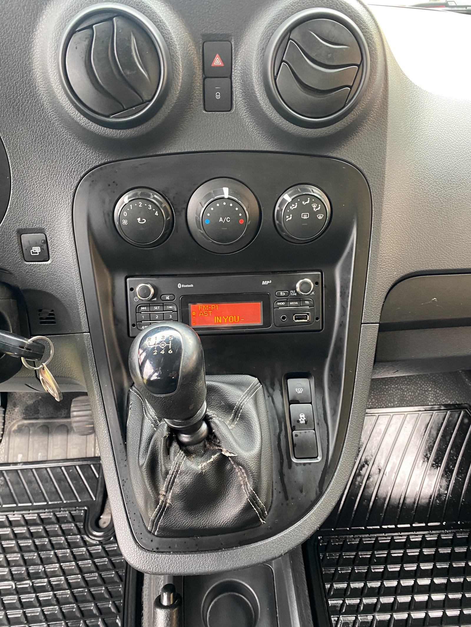 MERCEDES-BENZ Citan Tourer 111 CDI L 5-Plätzer/5 places-image-8