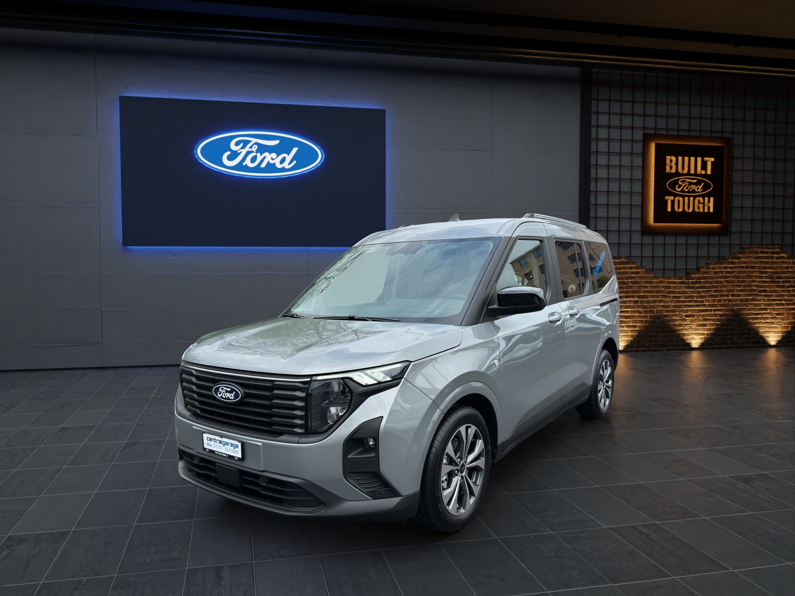 FORD TOURNEO COURIERier 1.0i EcoBoost 125 PS Titanium AUTOMAT