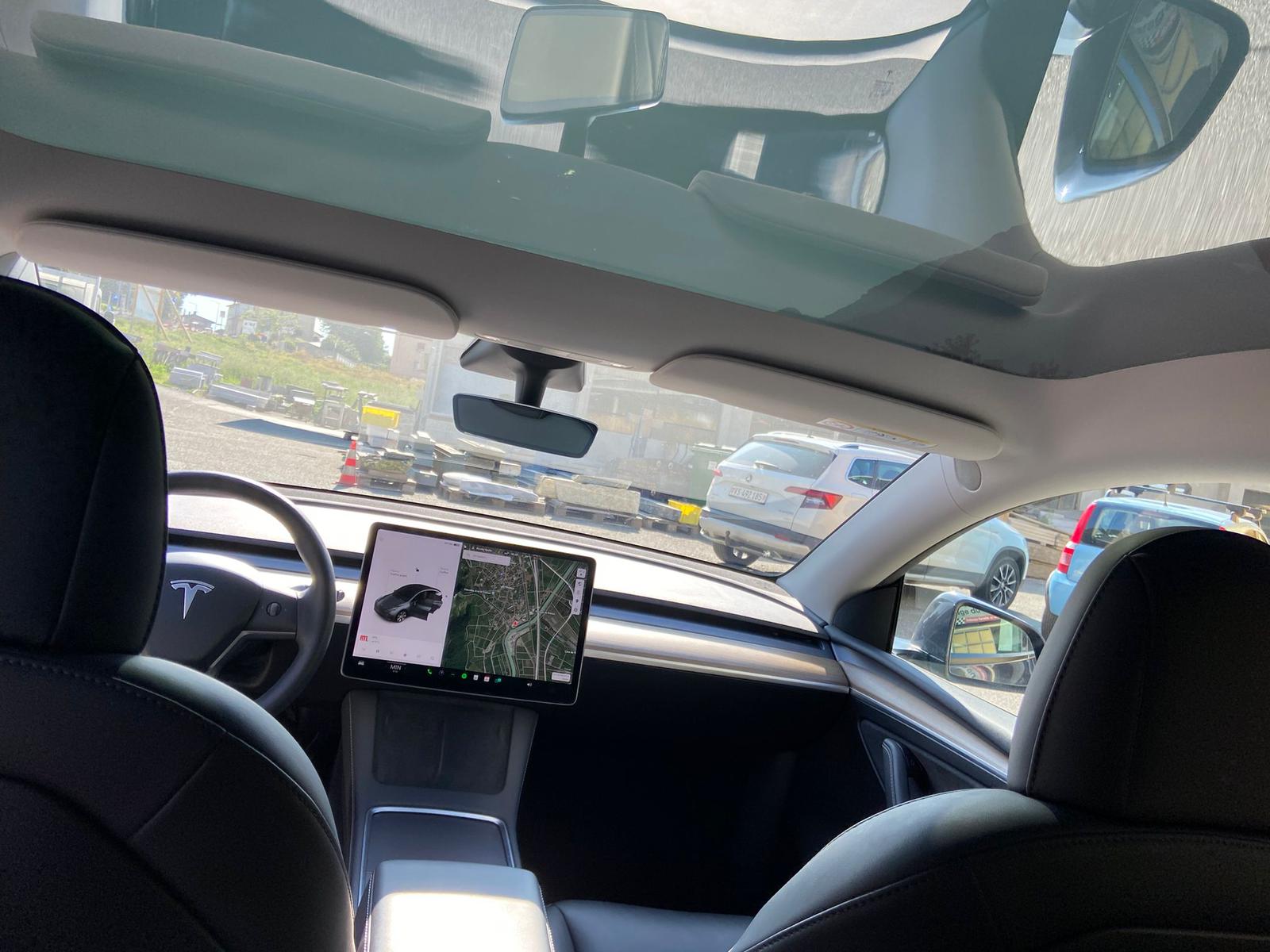 TESLA Model Y Long Range-image-8