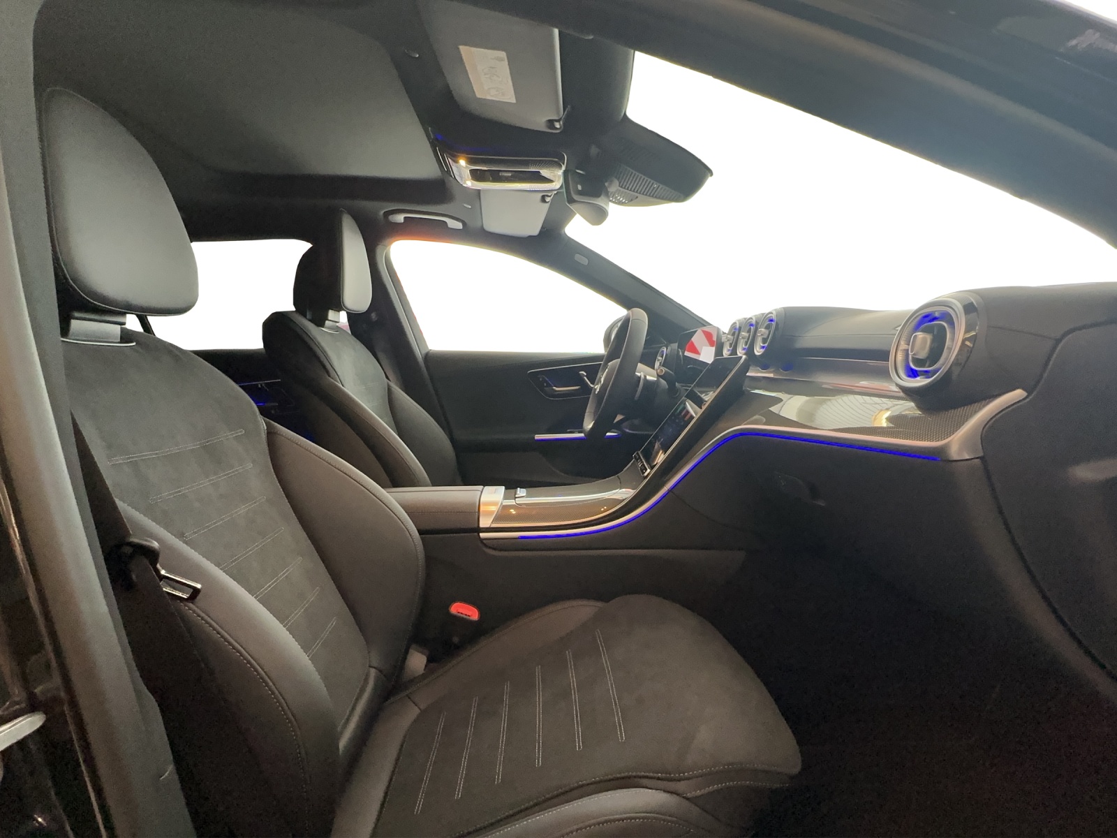 MERCEDES-BENZ C 300 T 4 Matic-image-16