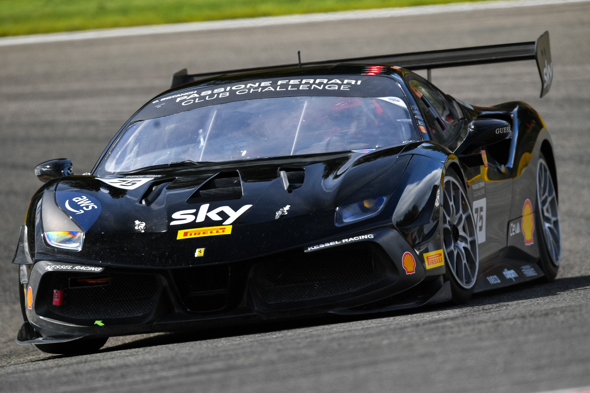 FERRARI 488 Challenge EVO-image-4
