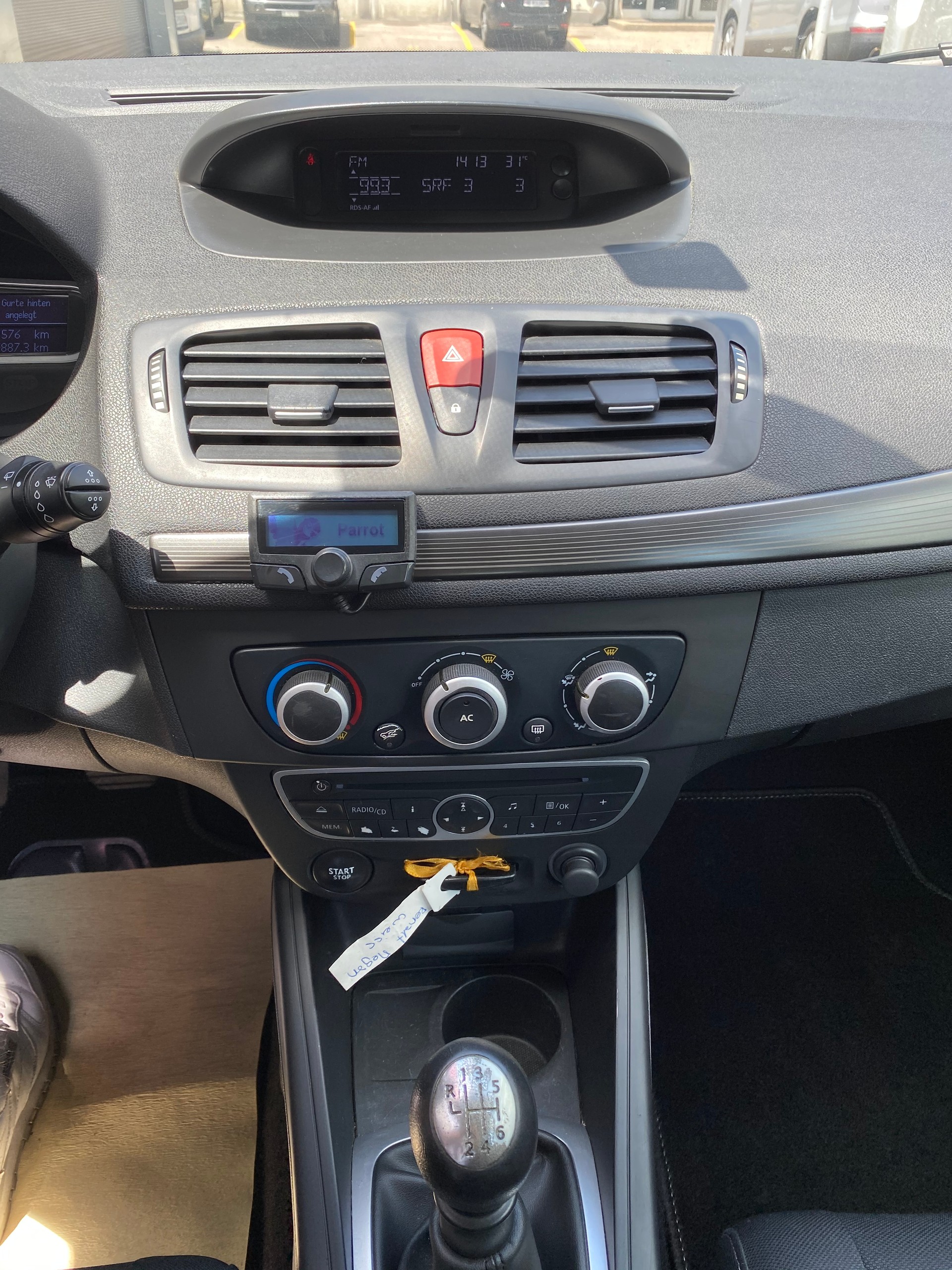 RENAULT Mégane Grandtour 1.5 dCi Expression-image-12
