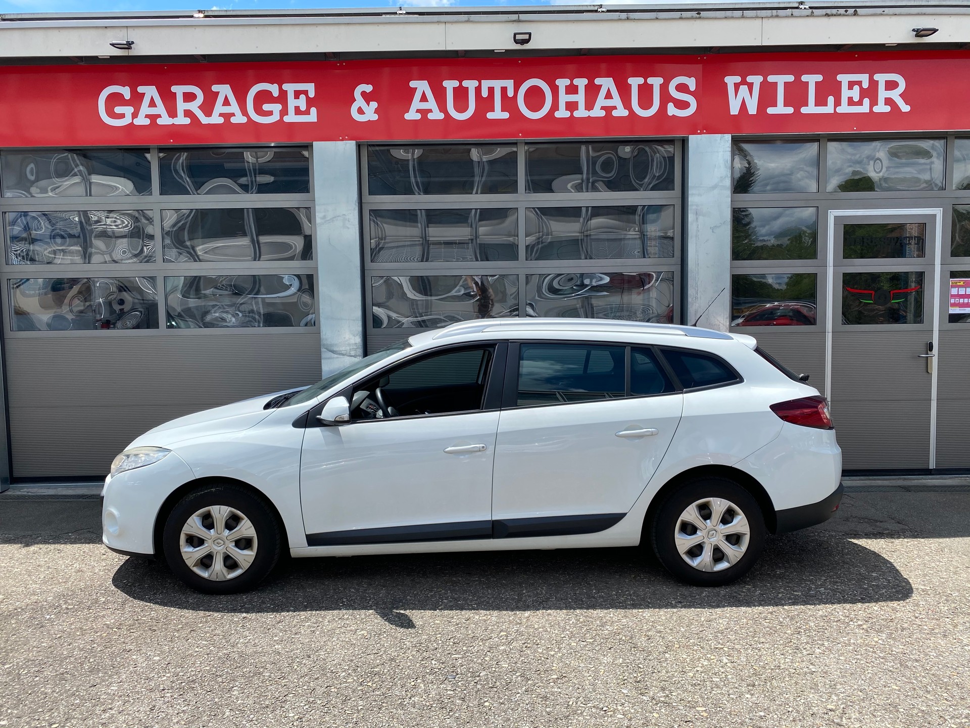RENAULT Mégane Grandtour 1.5 dCi Expression-image-7