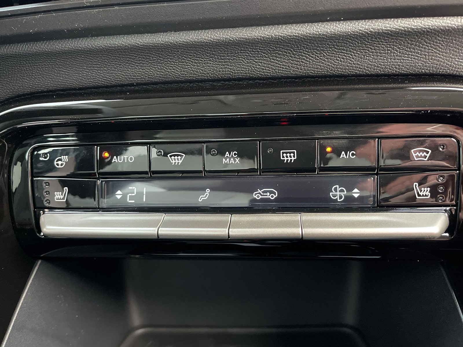 CITROEN e-C3 44kWh Max-image-11