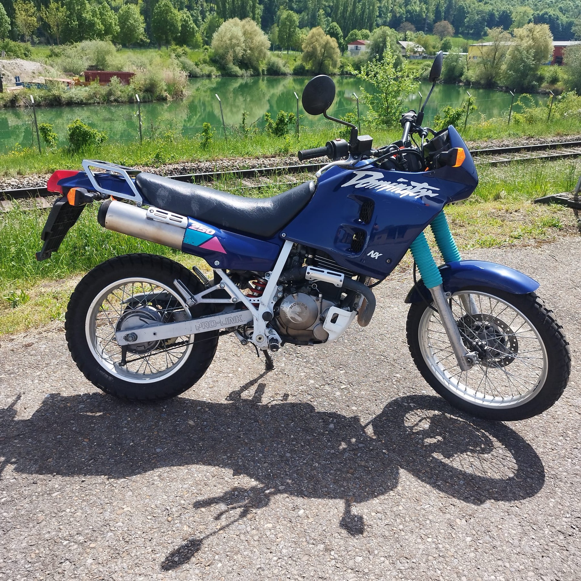 HONDA NX 250