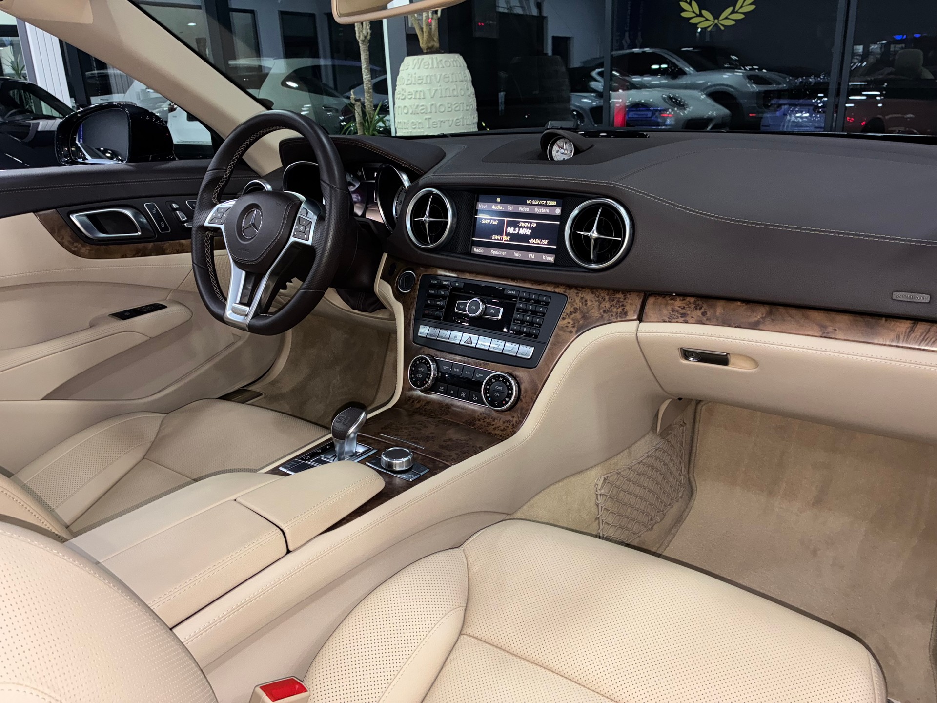 MERCEDES-BENZ SL 500 7G-Tronic-image-12