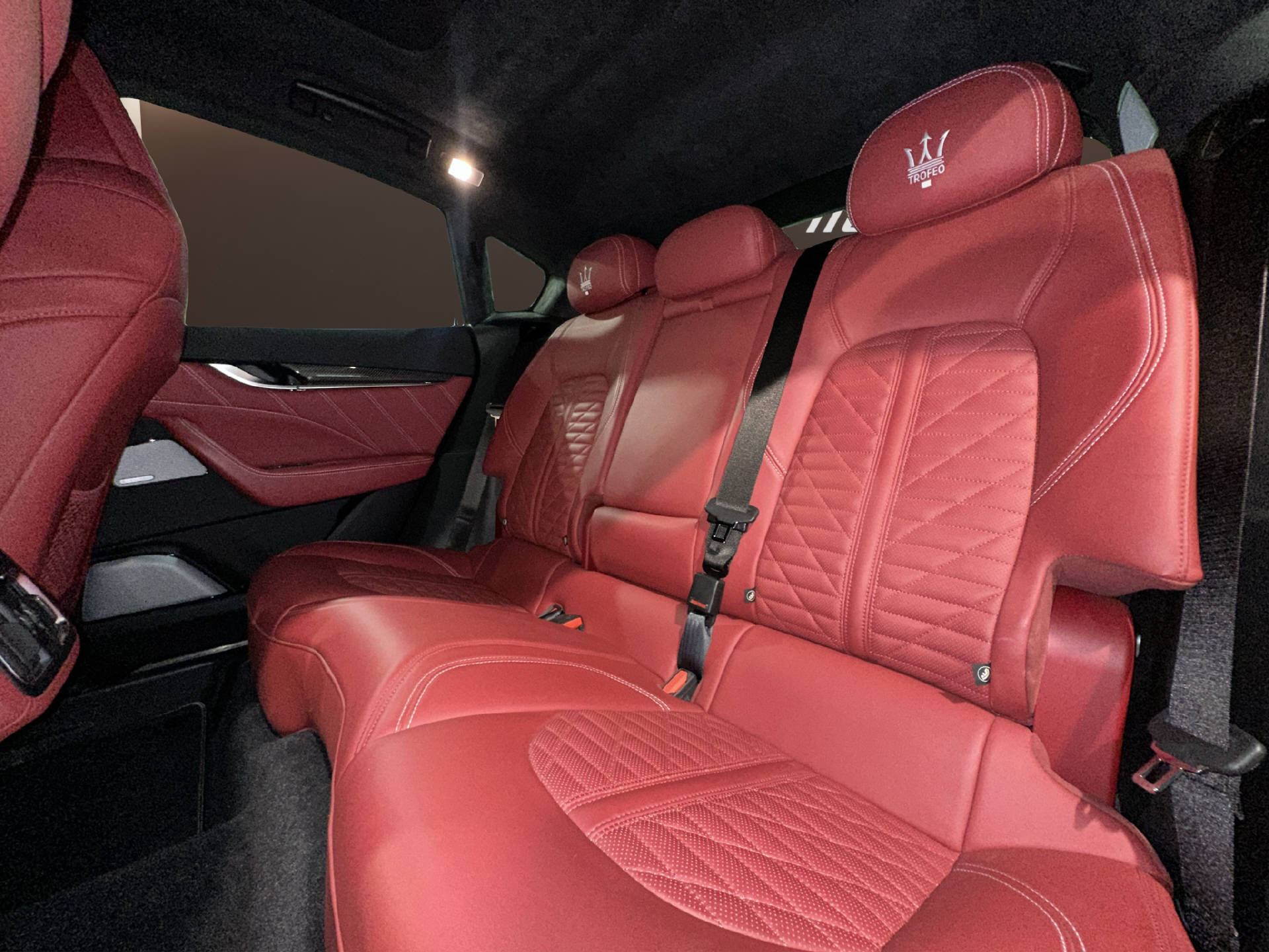 MASERATI Levante 3.8 V8 Trofeo-image-11