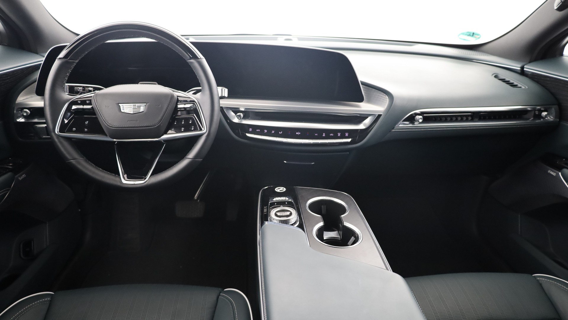 CADILLAC LYRIQ Sport 102 kWh AWD-image-3