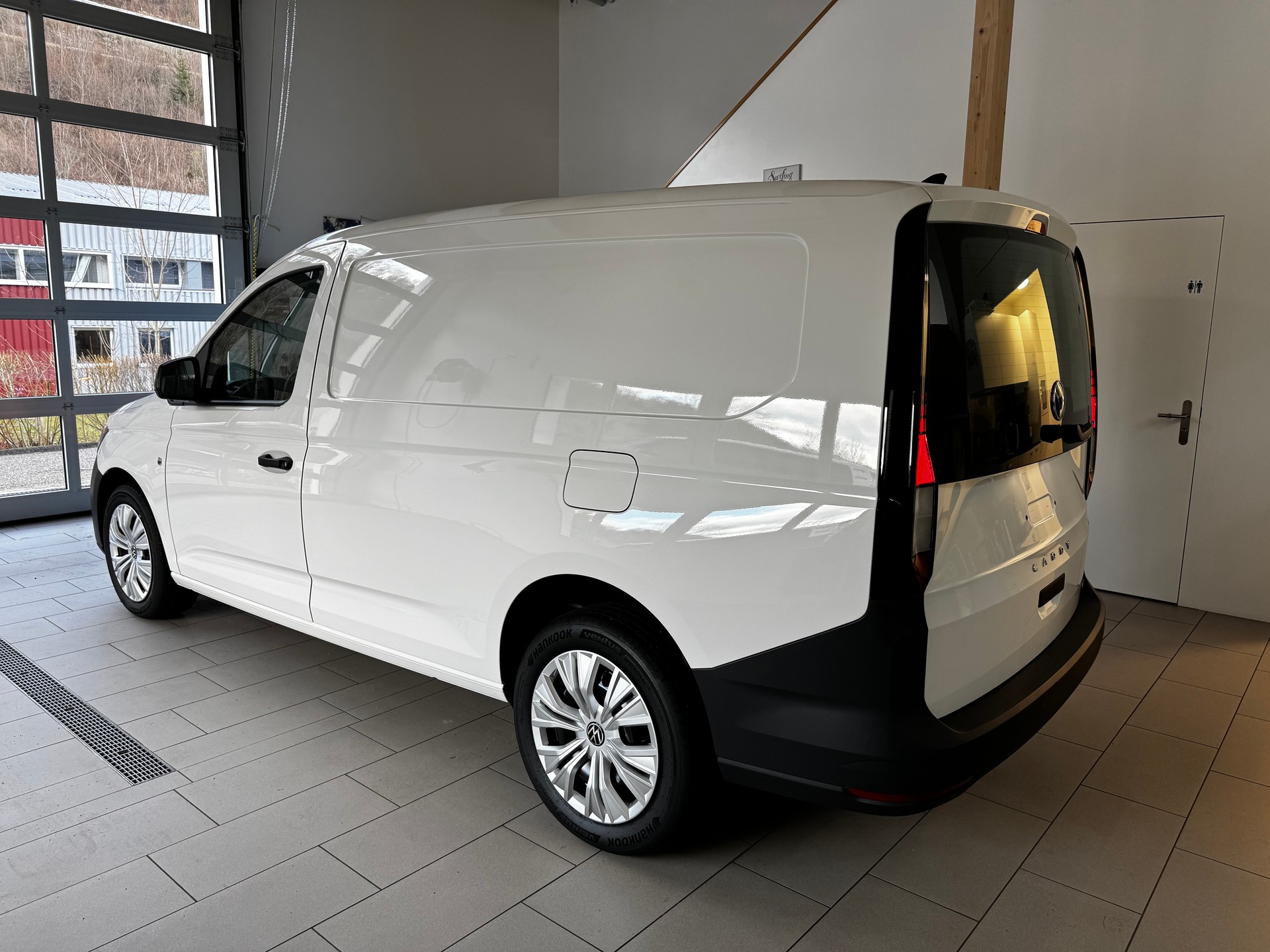 VW Caddy Maxi KaWa 2.0 TDI 6G 4M 122PS-image-2