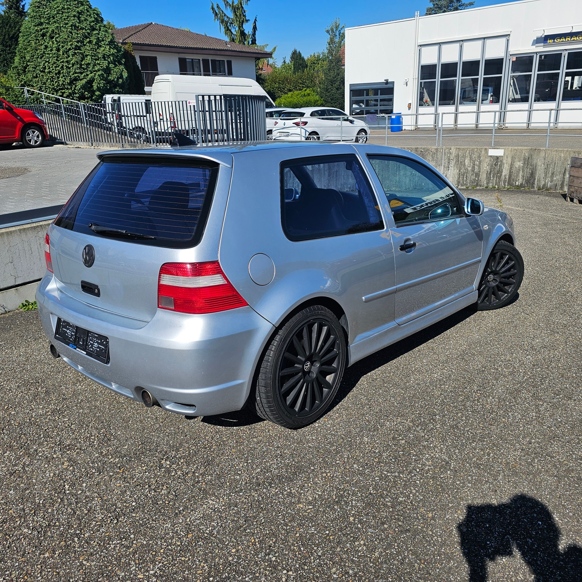 VW Golf R32 4Motion-image-5