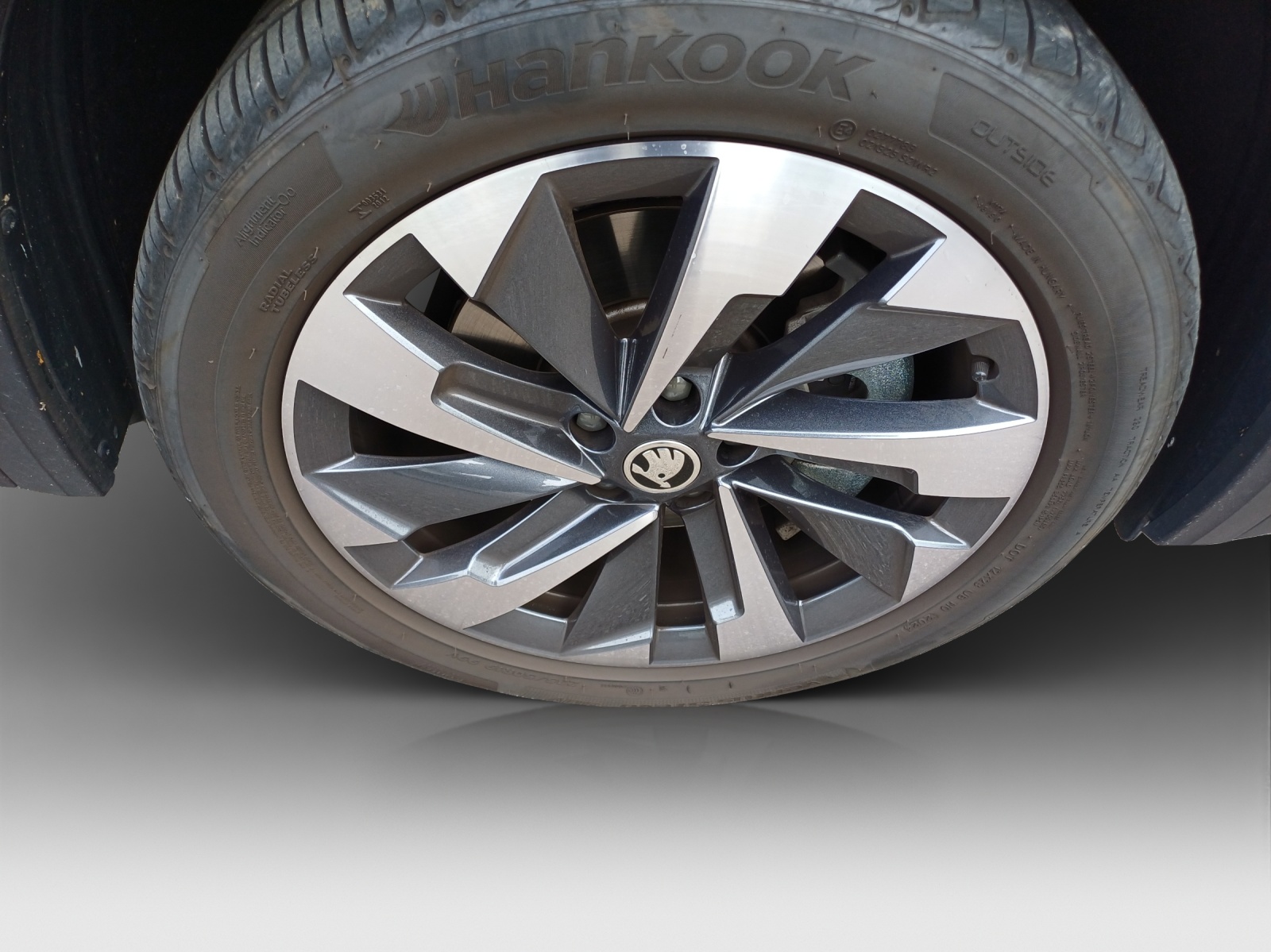 SKODA Kodiaq 2.0 TDI Selection 4x4-image-13