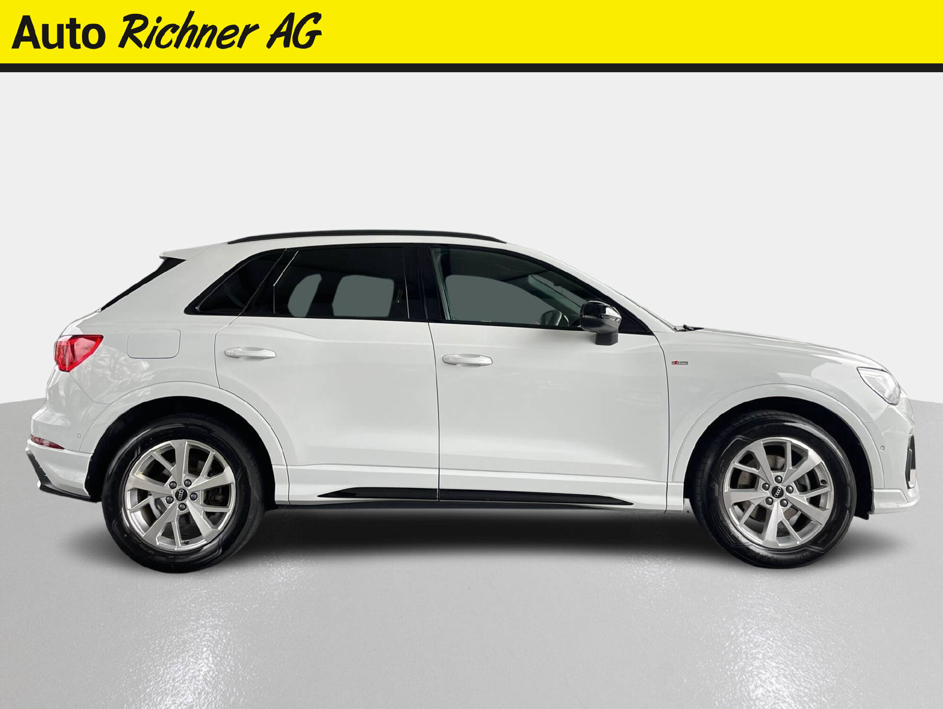 AUDI Q3 1.5 35 TFSI S line S-Tronic-image-2