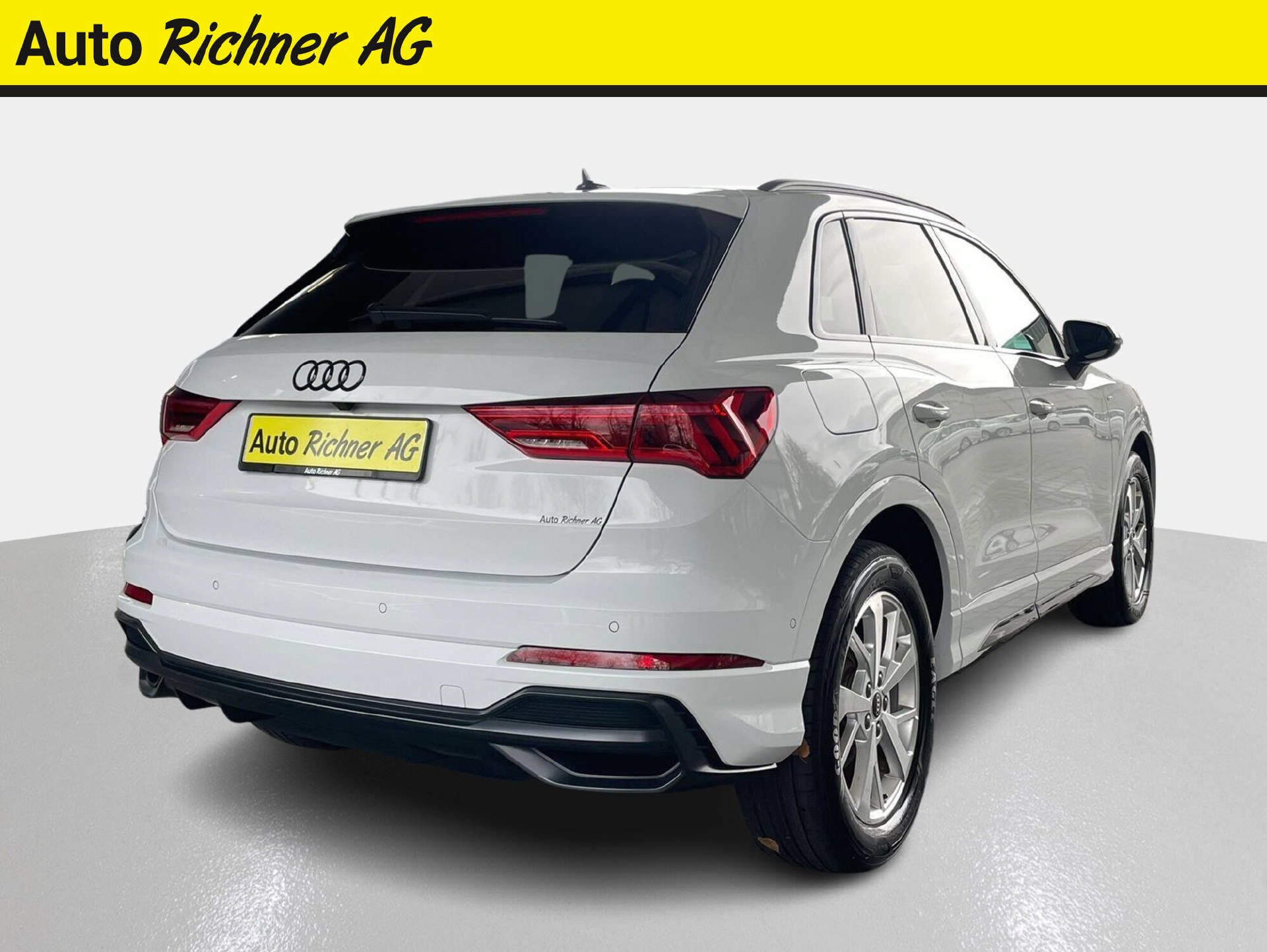 AUDI Q3 1.5 35 TFSI S line S-Tronic-image-3