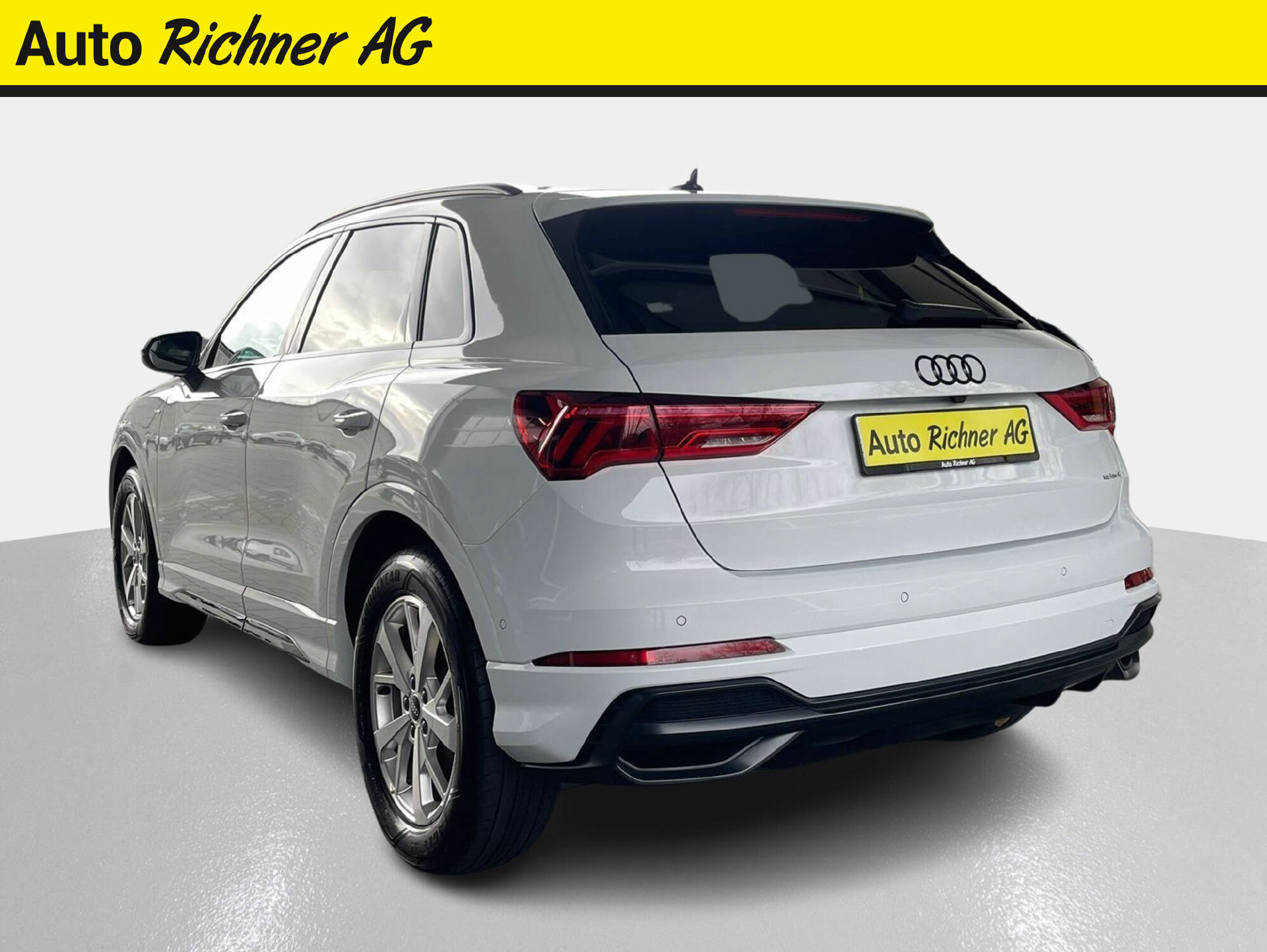 AUDI Q3 1.5 35 TFSI S line S-Tronic-image-4