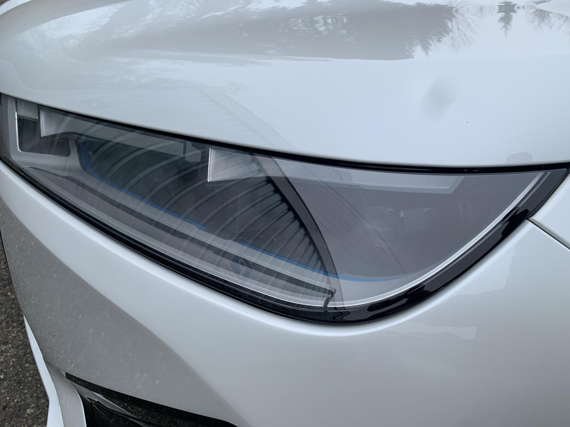 BMW iX xDrive50-image-8