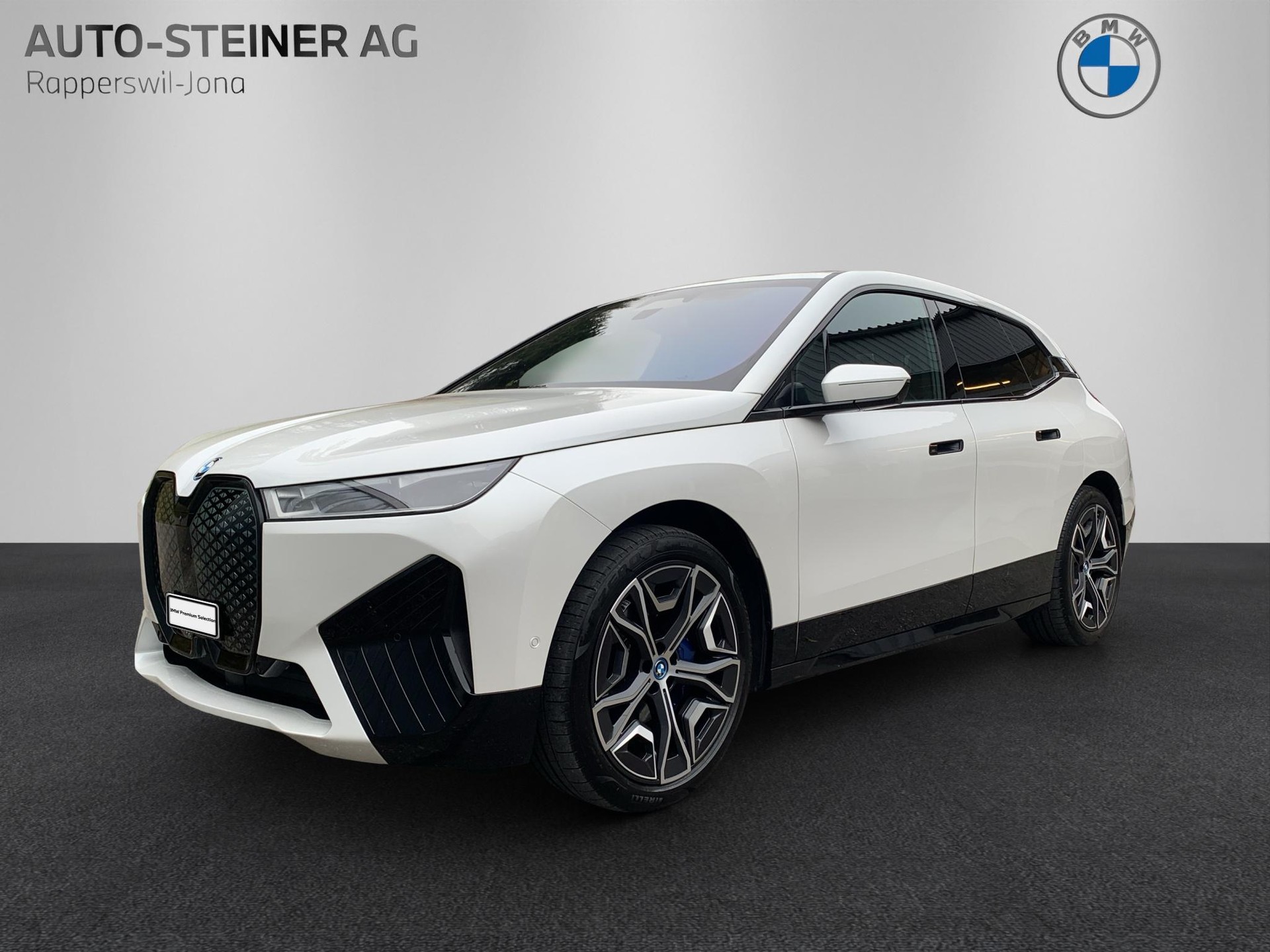 BMW iX xDrive50-image-0
