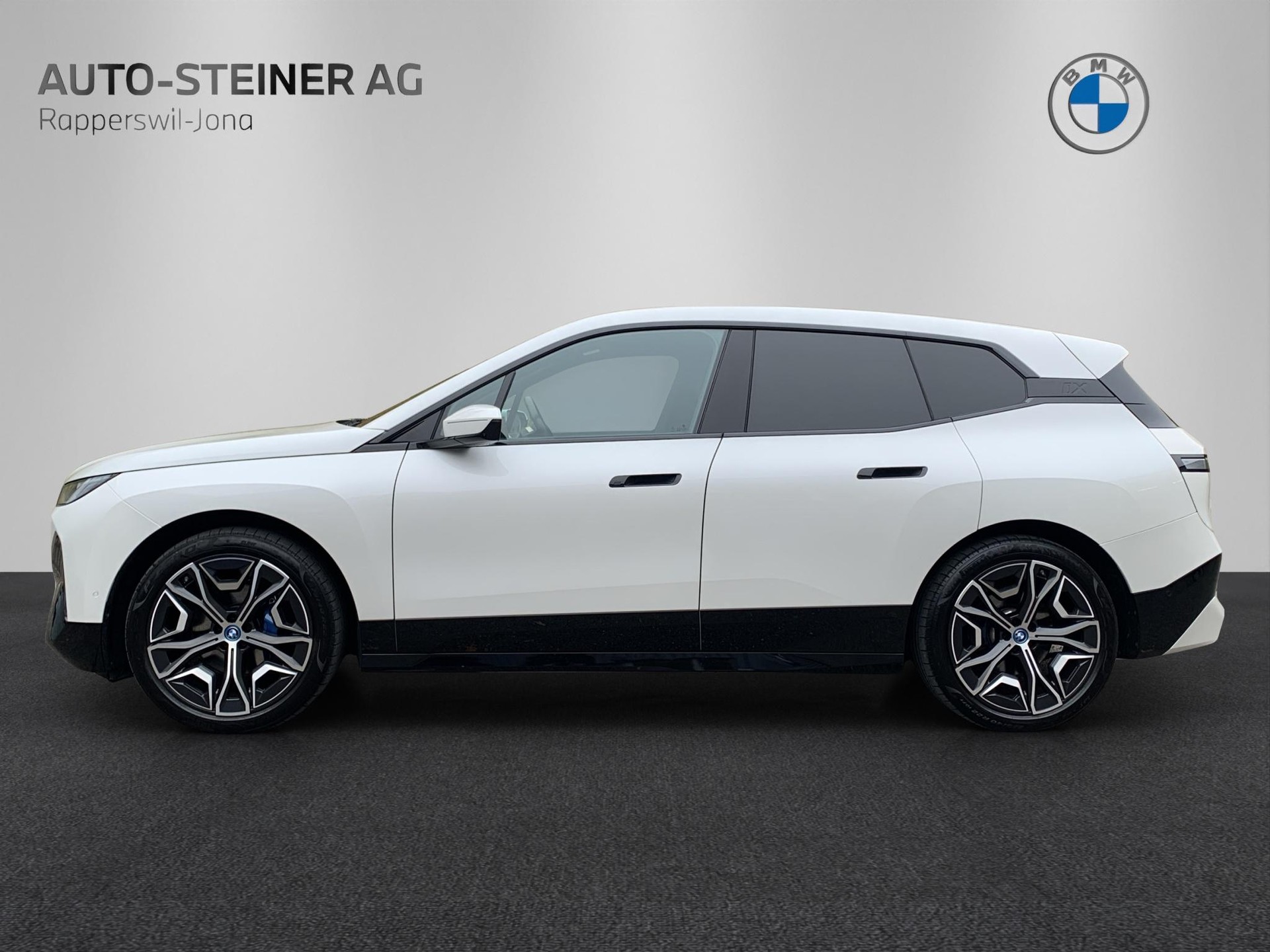 BMW iX xDrive50 M Sportpaket-image-1