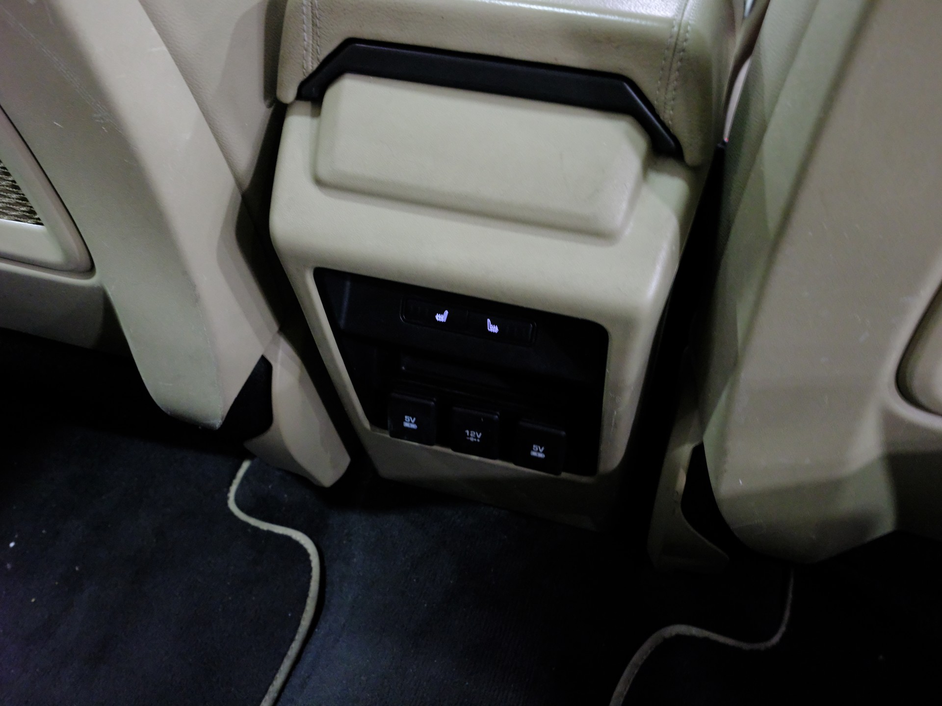 LAND ROVER Discovery Sport 2.0 SD4 HSE AT9 *Dynamic Pack* *Surround View* *Fahrassistenzpaket*-image-19