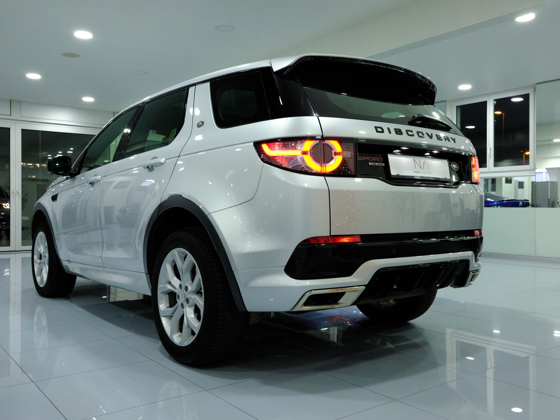 LAND ROVER Discovery Sport 2.0 SD4 HSE AT9 *Dynamic Pack* *Surround View* *Fahrassistenzpaket*-image-4