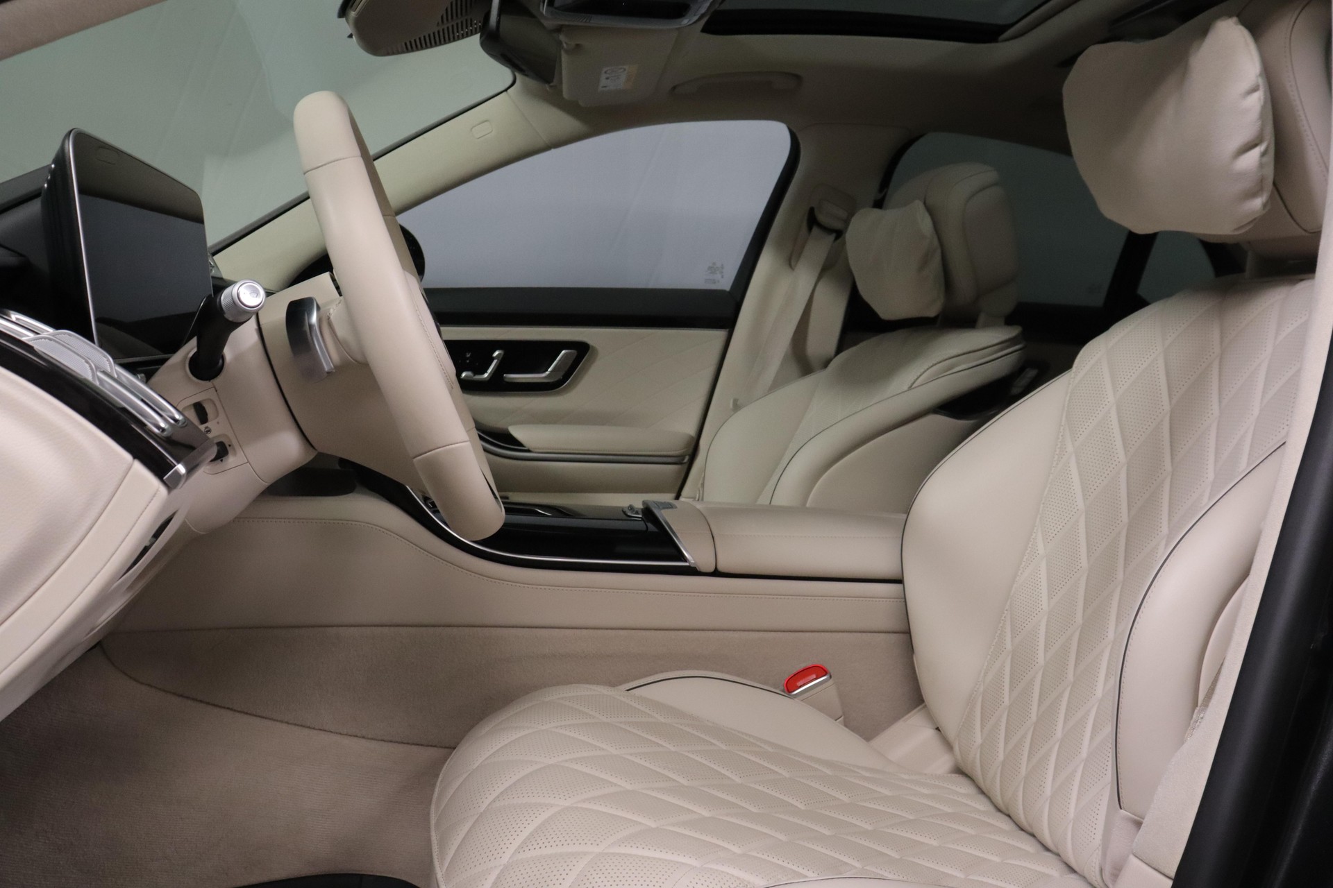 MERCEDES-BENZ S 580 V8 4matic-showroom-element-2