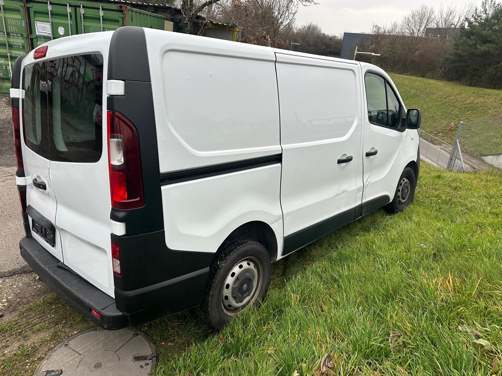 OPEL Vivaro 1.6 CDTI 2.7t L1H1-image-8