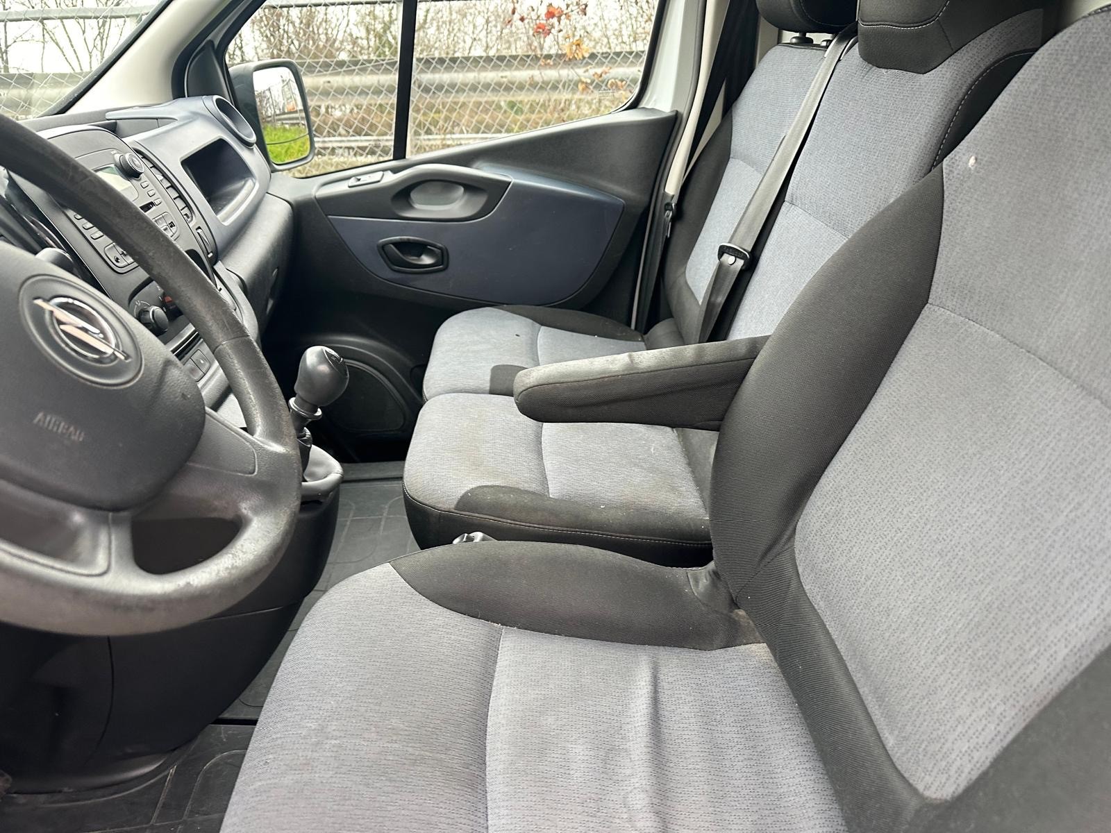 OPEL Vivaro 1.6 CDTI 2.7t L1H1-image-1