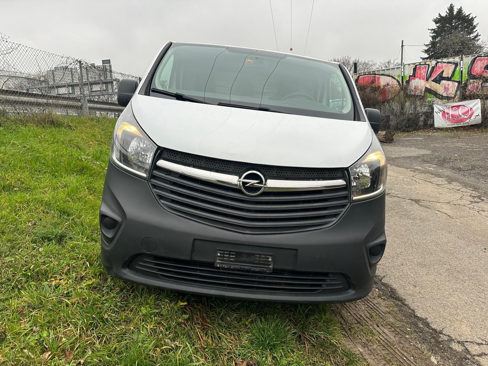 OPEL Vivaro 1.6 CDTI 2.7t L1H1-image-2