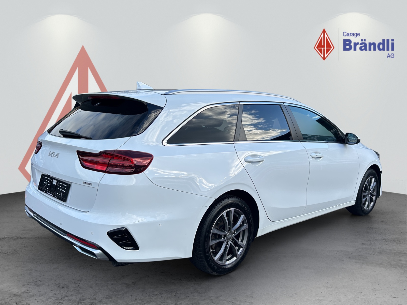 KIA Ceed SW 1.6 GDi Plug-in Hybrid Style-image-5