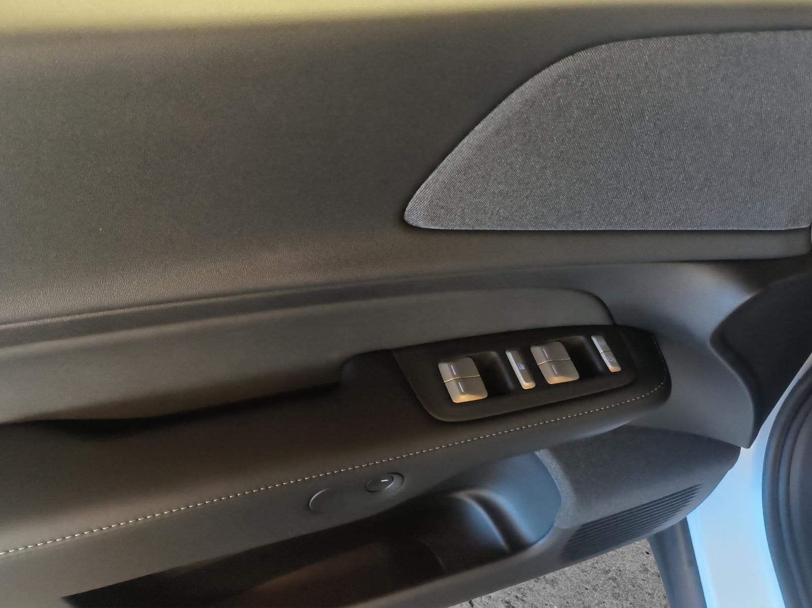 XPENG G6 Performance AWD-image-10