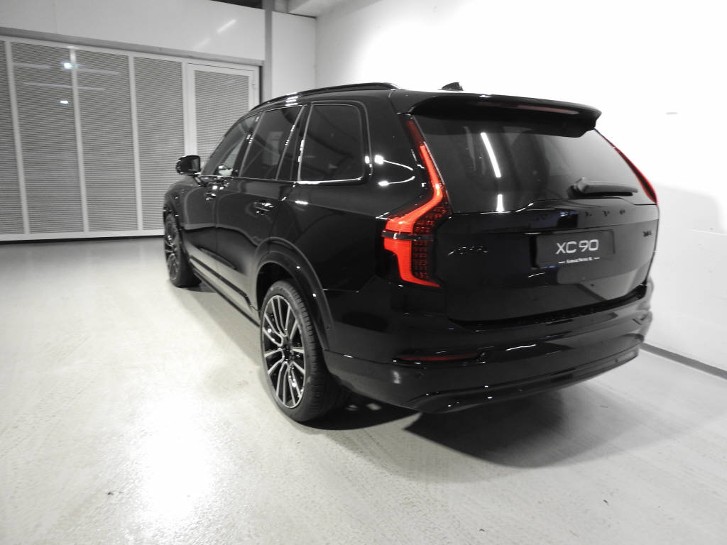VOLVO XC90 2.0 T8 TE Ultre Dark eAWD-image-4