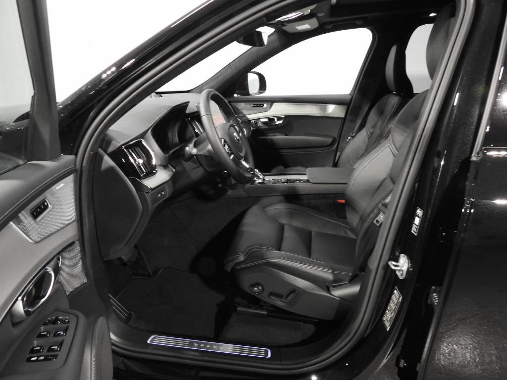 VOLVO XC90 2.0 T8 TE Ultre Dark eAWD-image-10