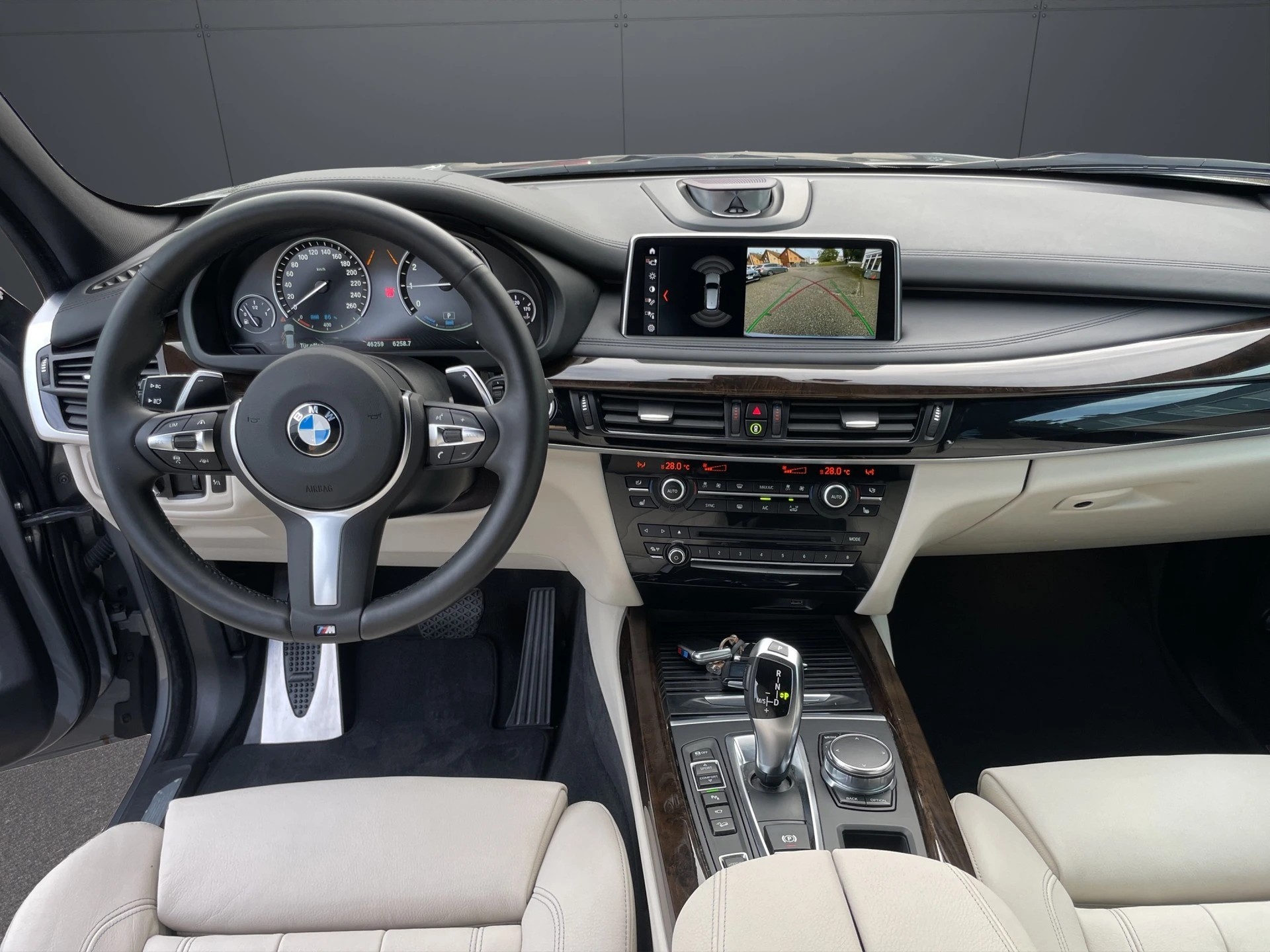 BMW X5 xDrive 40e iPerformance Pure M Sport Steptronic-image-8