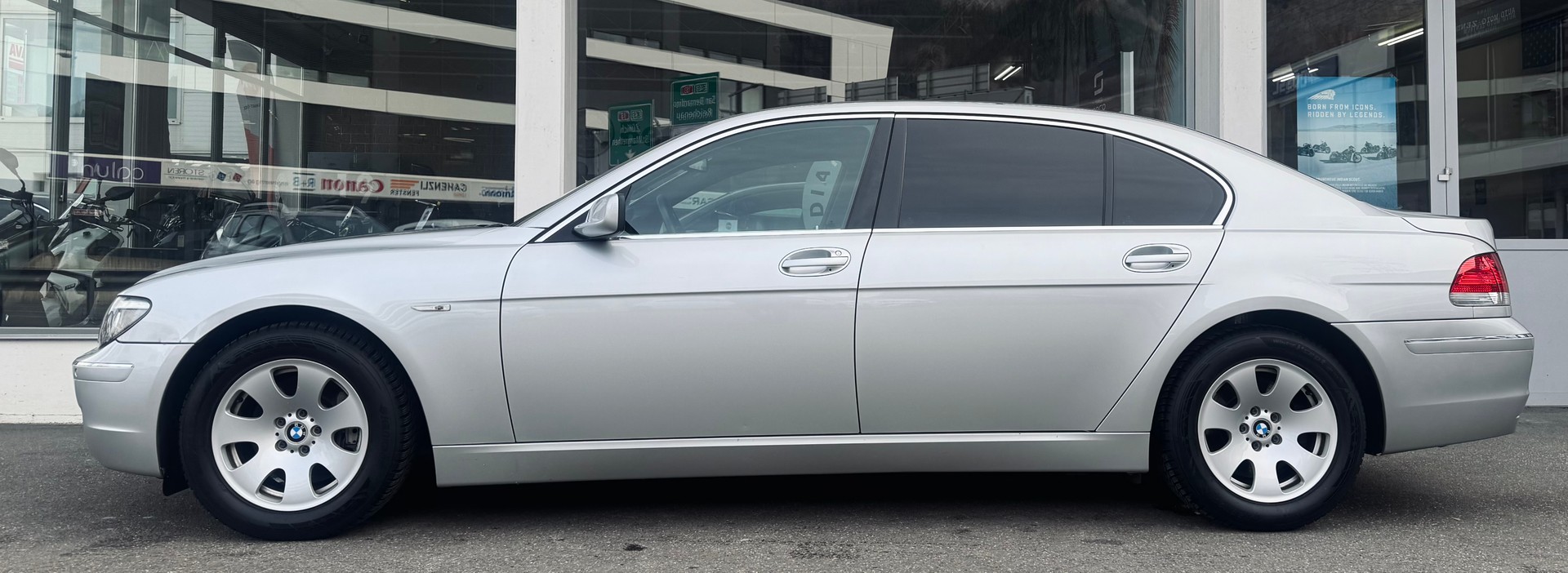BMW 740i L-image-2