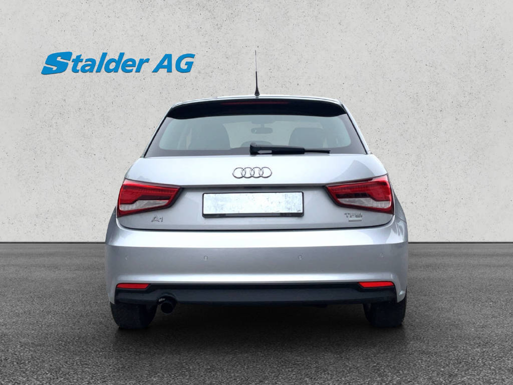 AUDI A1 Sportback 1.0 TFSI ultra S-Tronic-image-4