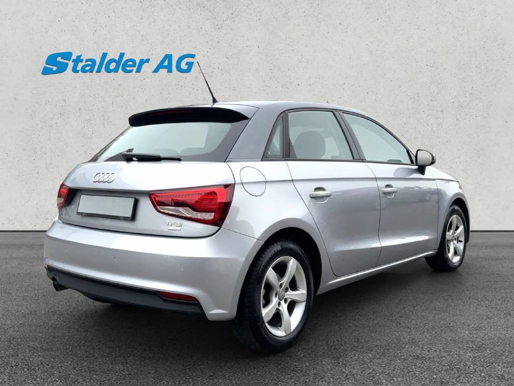 AUDI A1 Sportback 1.0 TFSI ultra S-Tronic-image-5