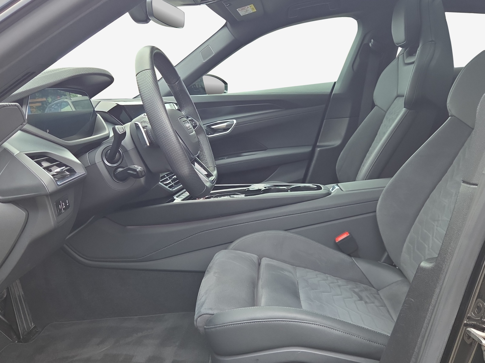 AUDI e-tron GT quattro-image-8