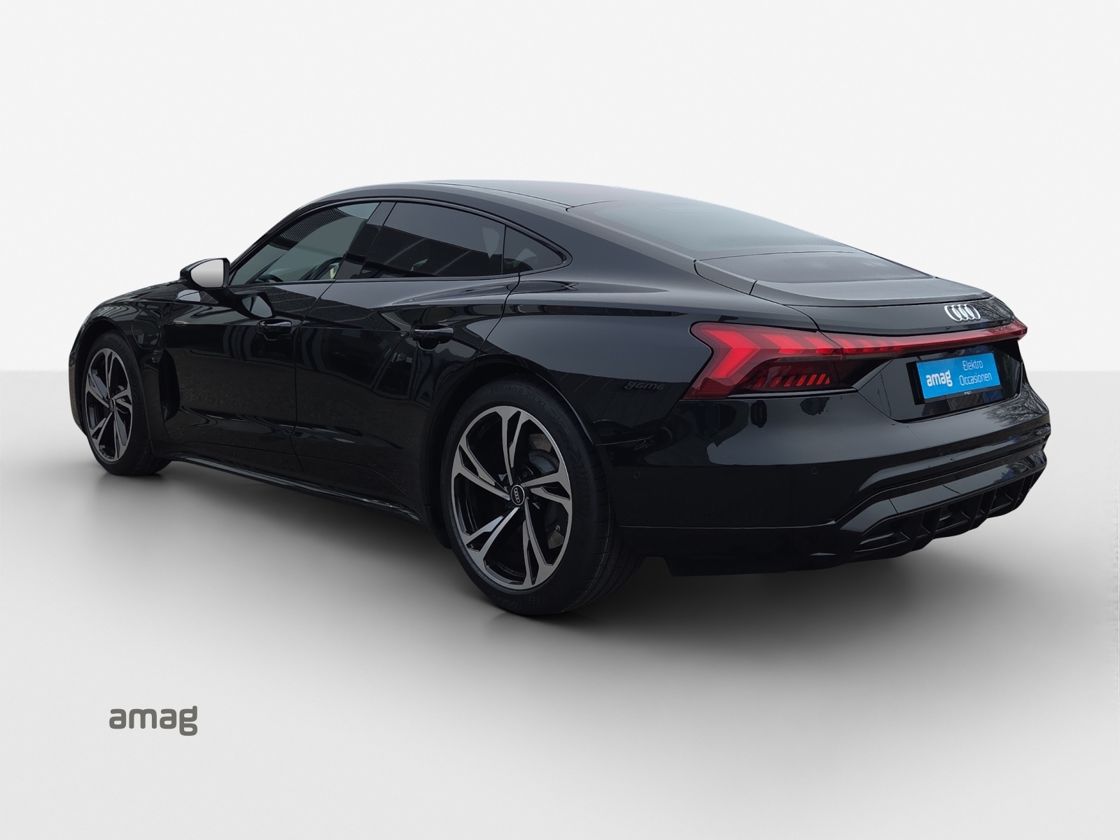 AUDI e-tron GT quattro-image-2